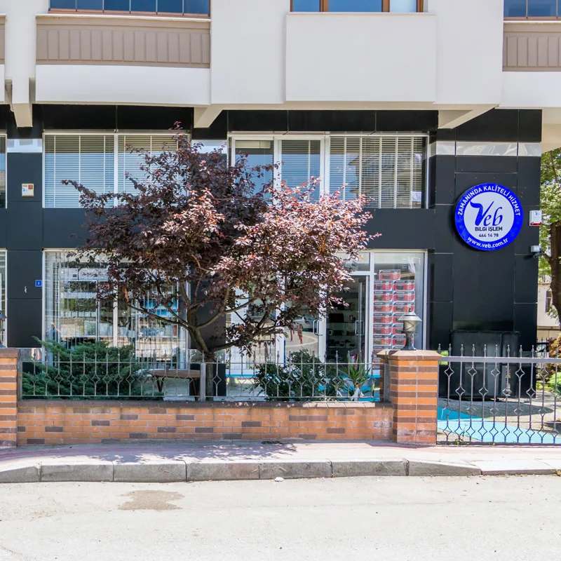 Veb Bilgi İşlem ekibi